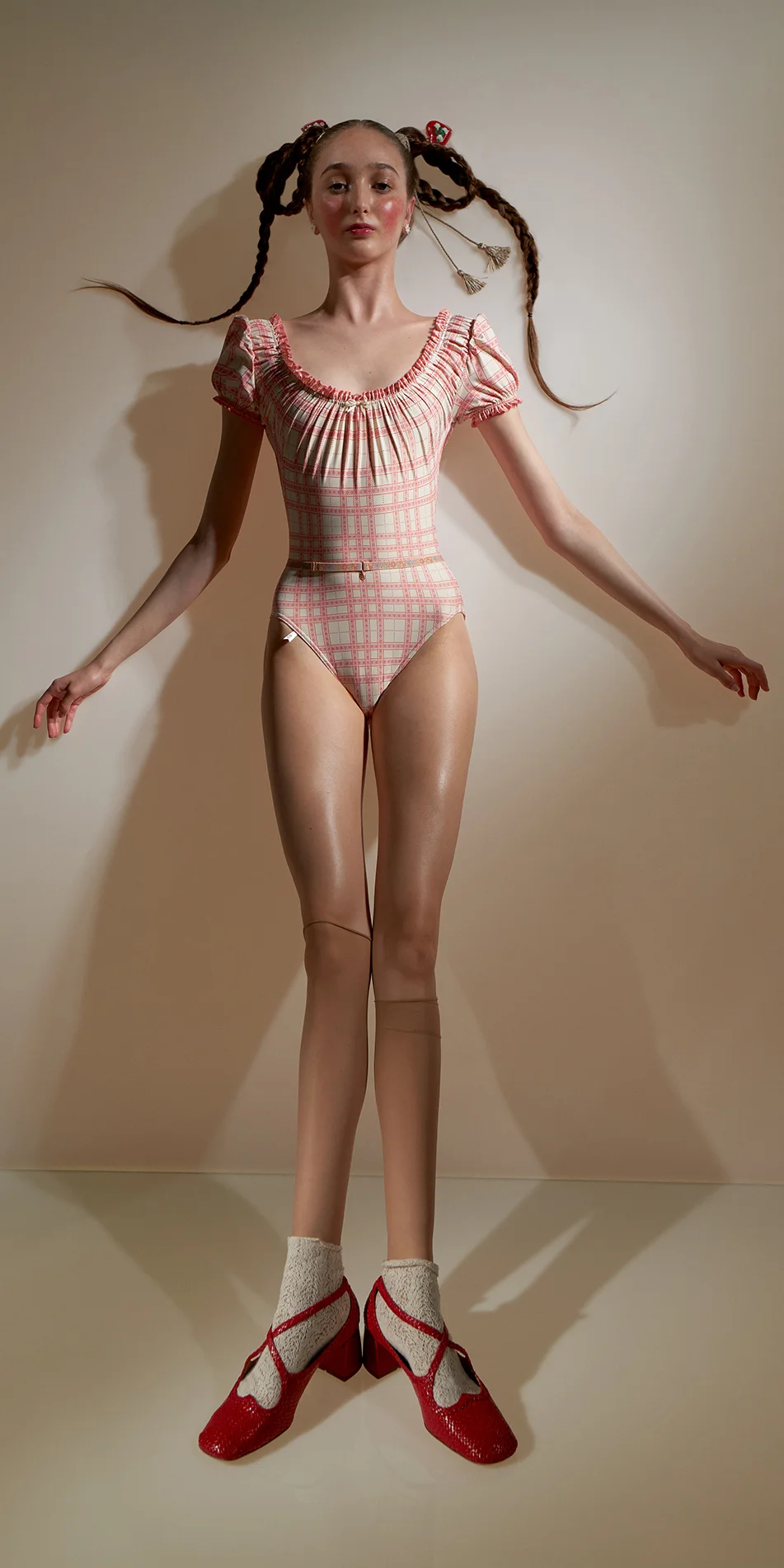 GINGHAM MAIDEN ruched décoletté leotard with puff sleeves crimson 1