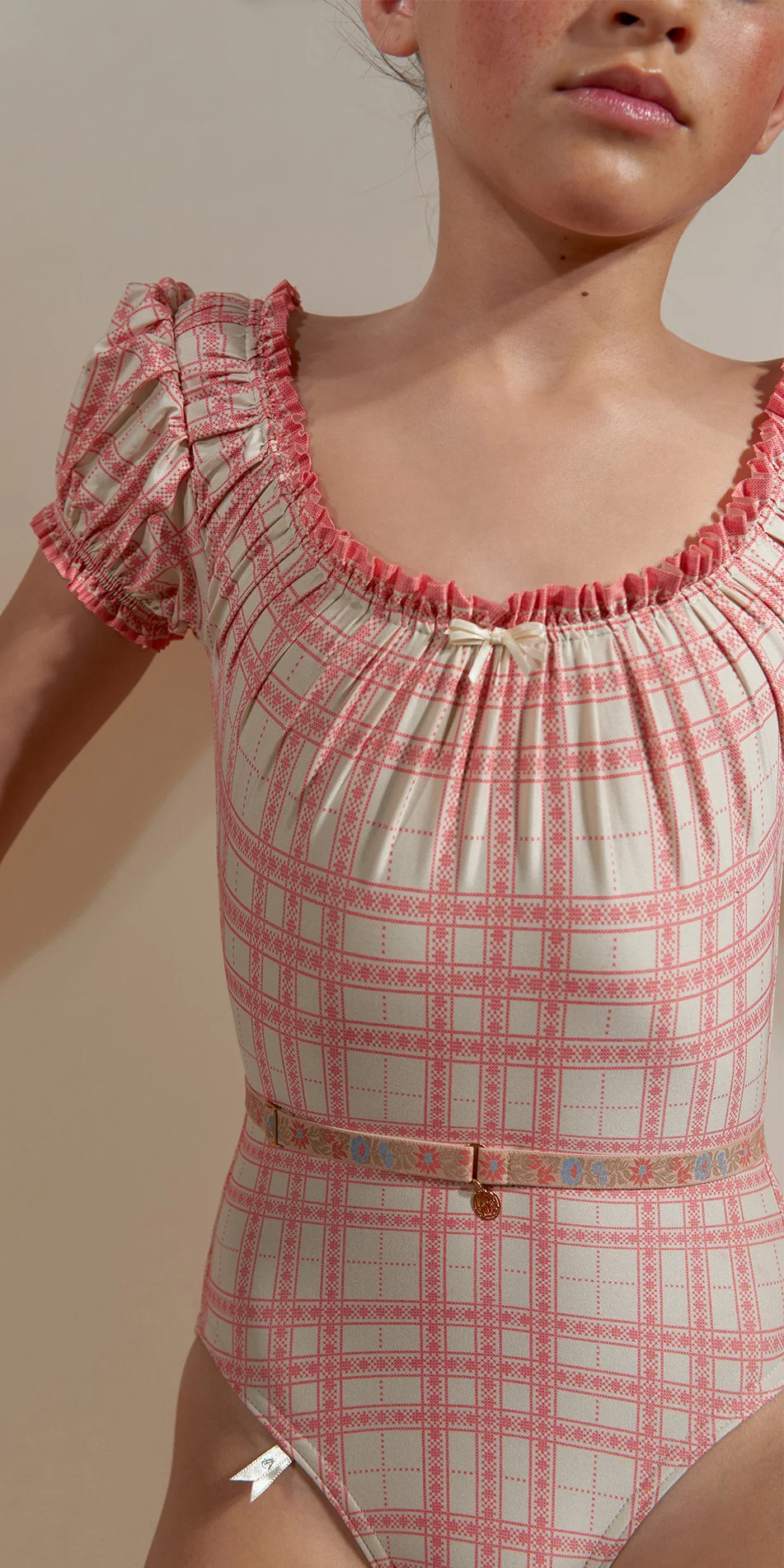 JUNIOR GINGHAM MAIDEN ruched décoletté leotard with puff sleeves crimson 1