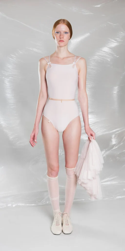 Classic-cross-back-leotard-in-