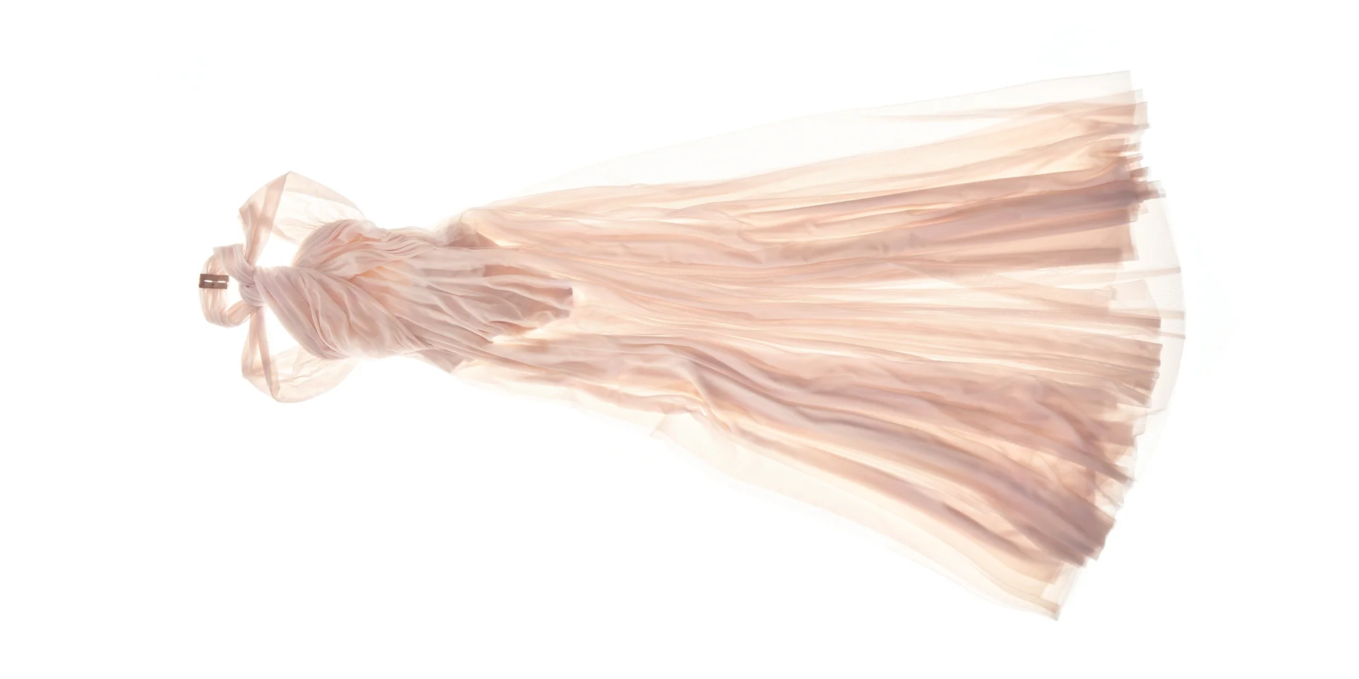 Pearl blush dress desktop