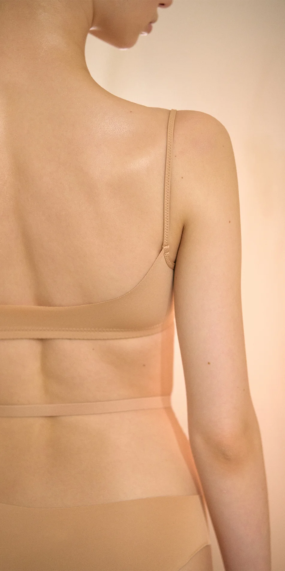 Second skin jersey bralette nude color back detail