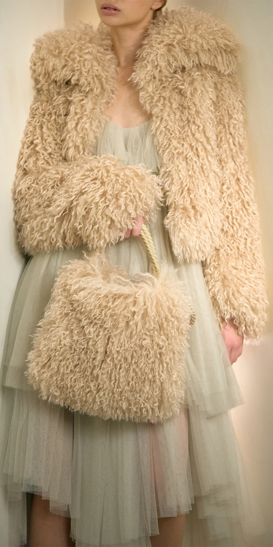 Faux fur muff crossbody bag light beige cropped front